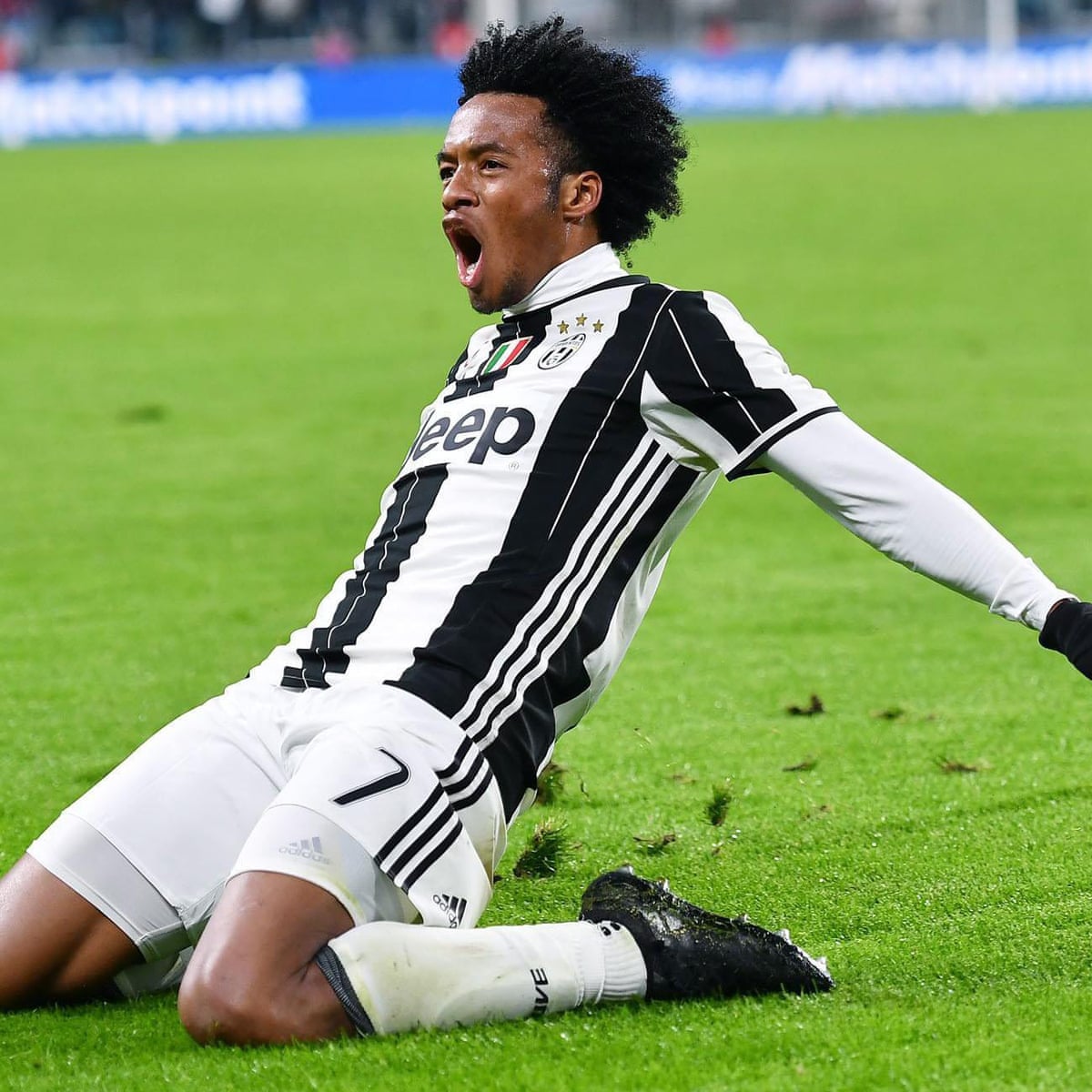 Juan Cuadrado Gets His Groove Back As Juventus Dance Past