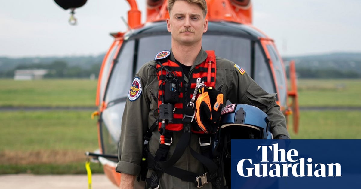 Teen counselors and rookie rescue swimmer save dozens in Texas camp flood | Texas floods 2025 Teen counselors and rookie rescue swimmer save dozens in Texas camp flood | Texas floods 2025