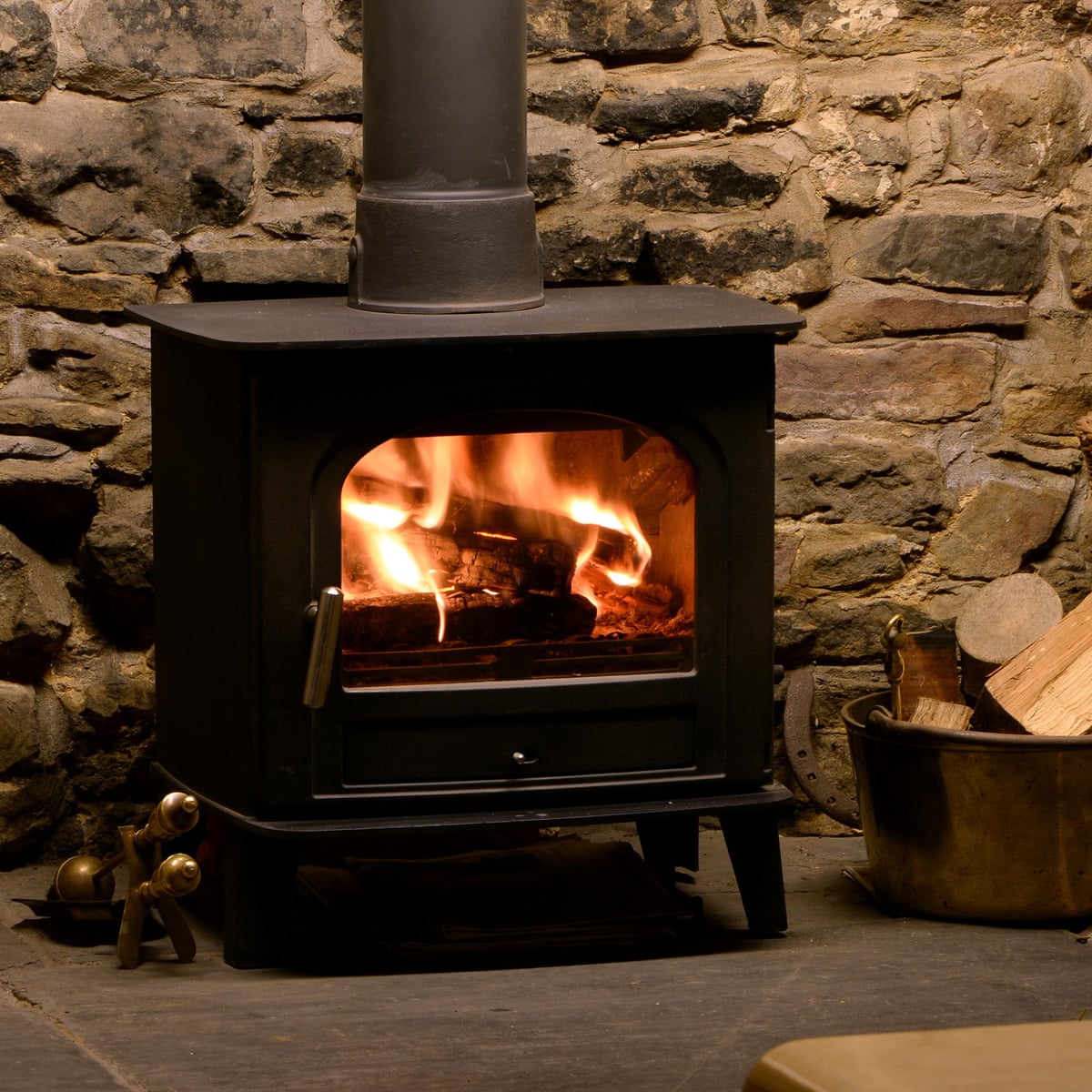 Avoid using wood burning stoves if possible, warn health experts