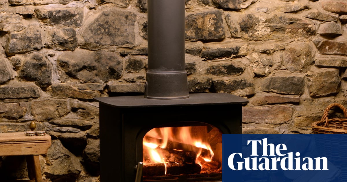 New wood-burning stoves to carry health warnings in UK plan