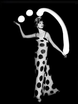 Dorothy juggling White Light balls