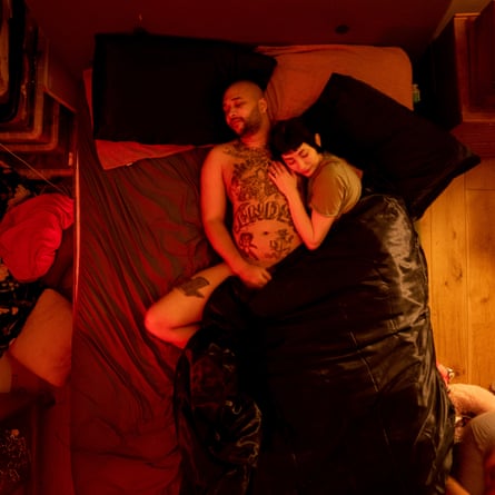 Carter and Kyla in bed (time 03.51)