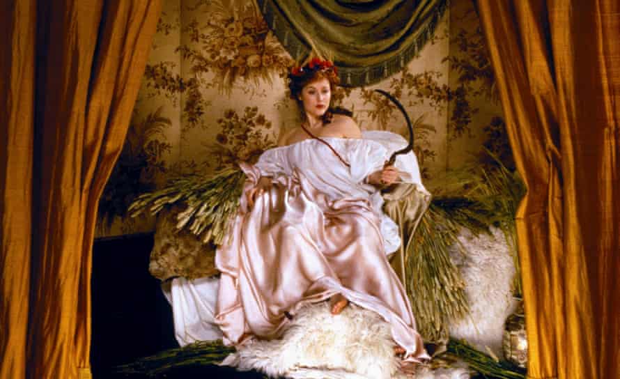 Gillian Anderson como Lily Barth en la versión de Terence Davis de The House of Mirth de Edith Wharton