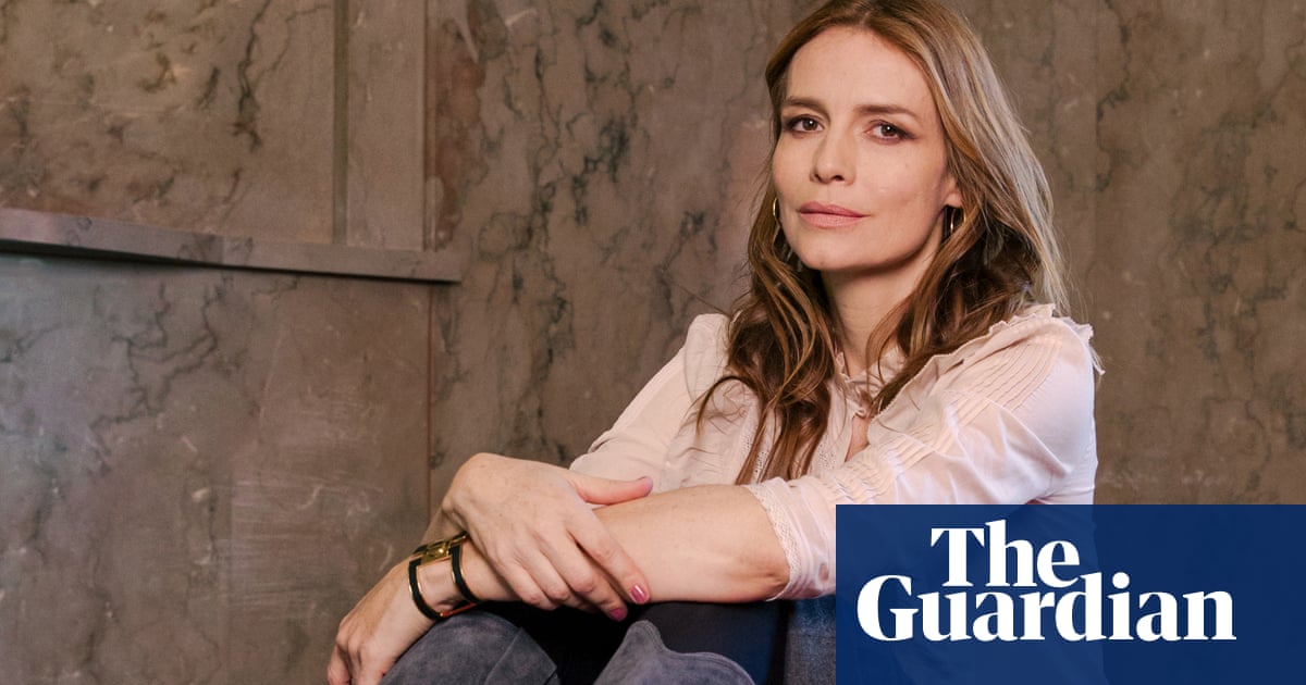 Saffron Burrows: ‘I was raised to feel like I could love who I wanted’