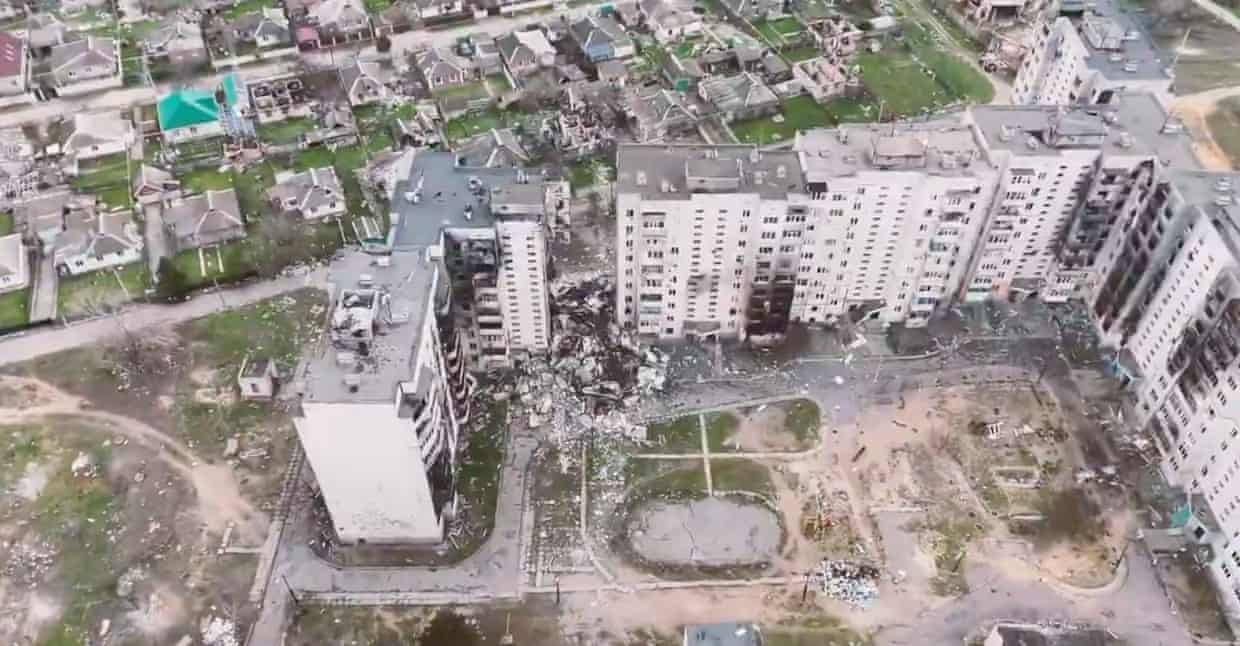War-damaged buildings in Oleshky