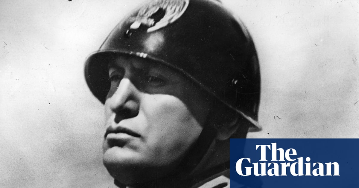 Mussolini photo to be removed from Italian ministry wall