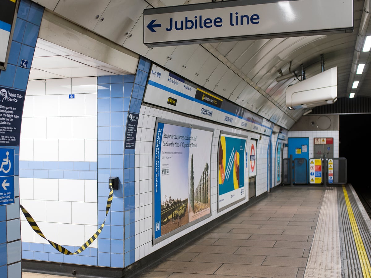 Calling at all stations: tube passengers to get 4G reception from ...