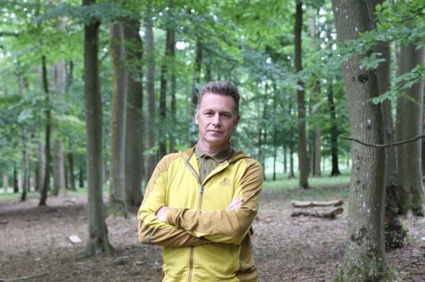 A murder of crows: Chris Packham and the countryside war over bird killings 5071