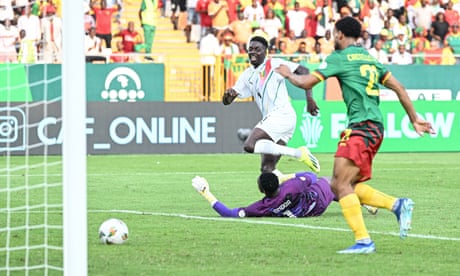 Afcon roundup: Cameroon and Algeria frustrated while Senegal ease to win