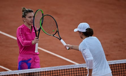 Simona Halep Dumped Out Of French Open By Polish Teenager Iga Swiatek French Open The Guardian