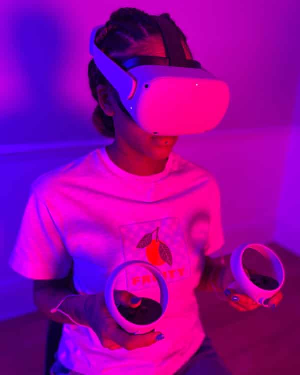Metaverse hakkındaki Dispatches belgeseli için Yinka Bokinni, 13 yaşında bir çocuk gibi davrandı ve ırksal ve cinsel istismarla karşılaştı.