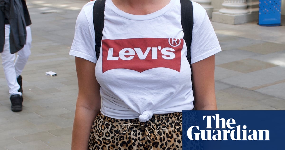 rendering halvt Tilgængelig Levi's T-shirts: why they were everywhere you looked this summer | Fashion  | The Guardian