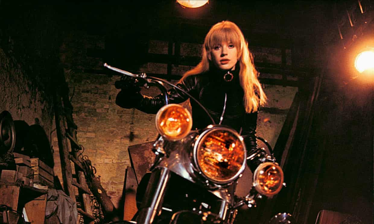 Marianne Faithfull: A Timeless Icon of British Music and Resilience Marianne Faithfull: A Timeless Icon of British Music and Resilience