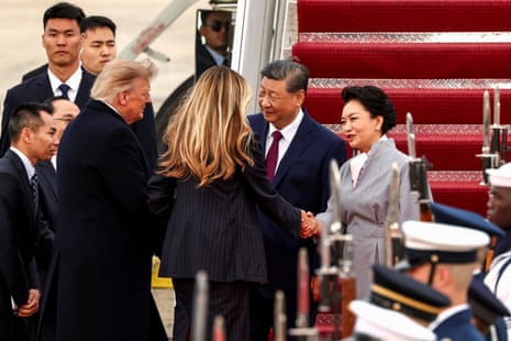 Donald Trump and US first lady Melania Trump greeted China's president, Xi Jinping, and his wife, Peng Liyuan, at Joint Base Andrews in Maryland on Wednesday.