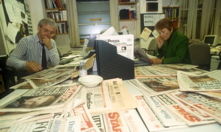 Humphrys with fellow today presenter Sue MacGregor in the programme’s production office, 1993.