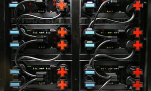 Energy storage battery