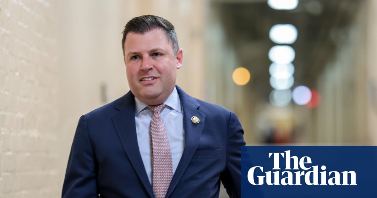 In a Pennsylvania congressional swing district, a Republican incumbent faces allegations over embellishing résumé