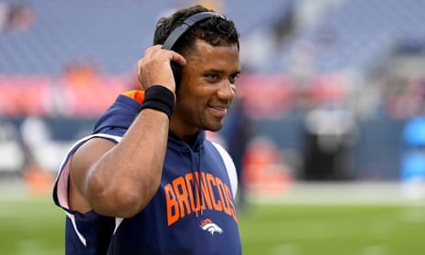 Russell Wilson signs five-year, $245m extension with Denver