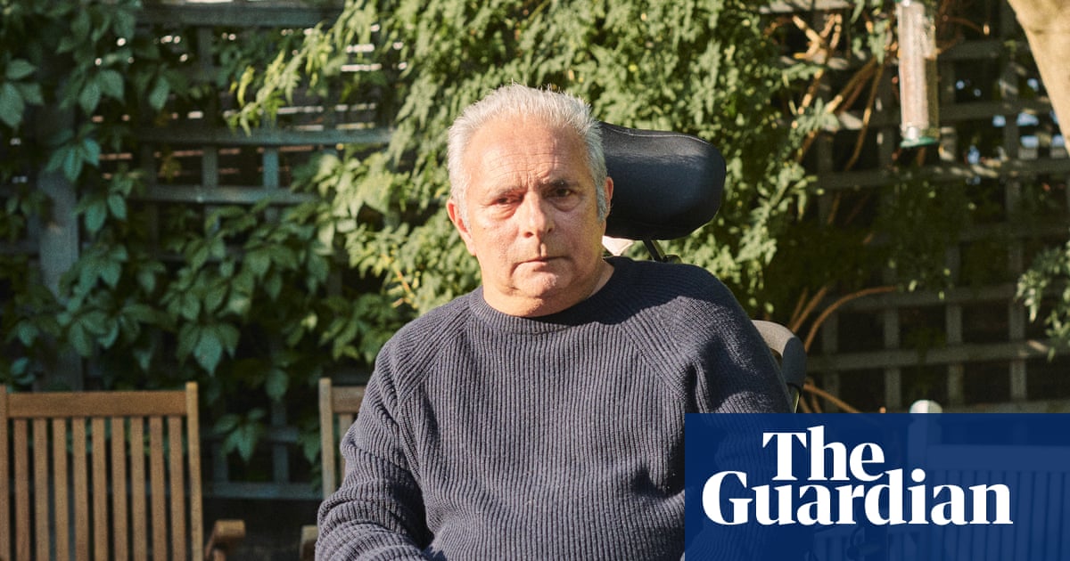 Review of “Shattered” by Hanif Kureishi: Exploring the Journey of Healing | Autobiography and Memoir Review of “Shattered” by Hanif Kureishi: Exploring the Journey of Healing | Autobiography and Memoir