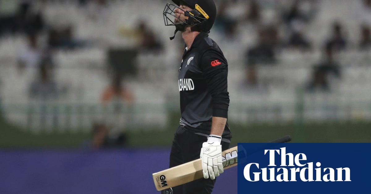 New Zealand’s Conway out of T20 final after breaking hand punching bat