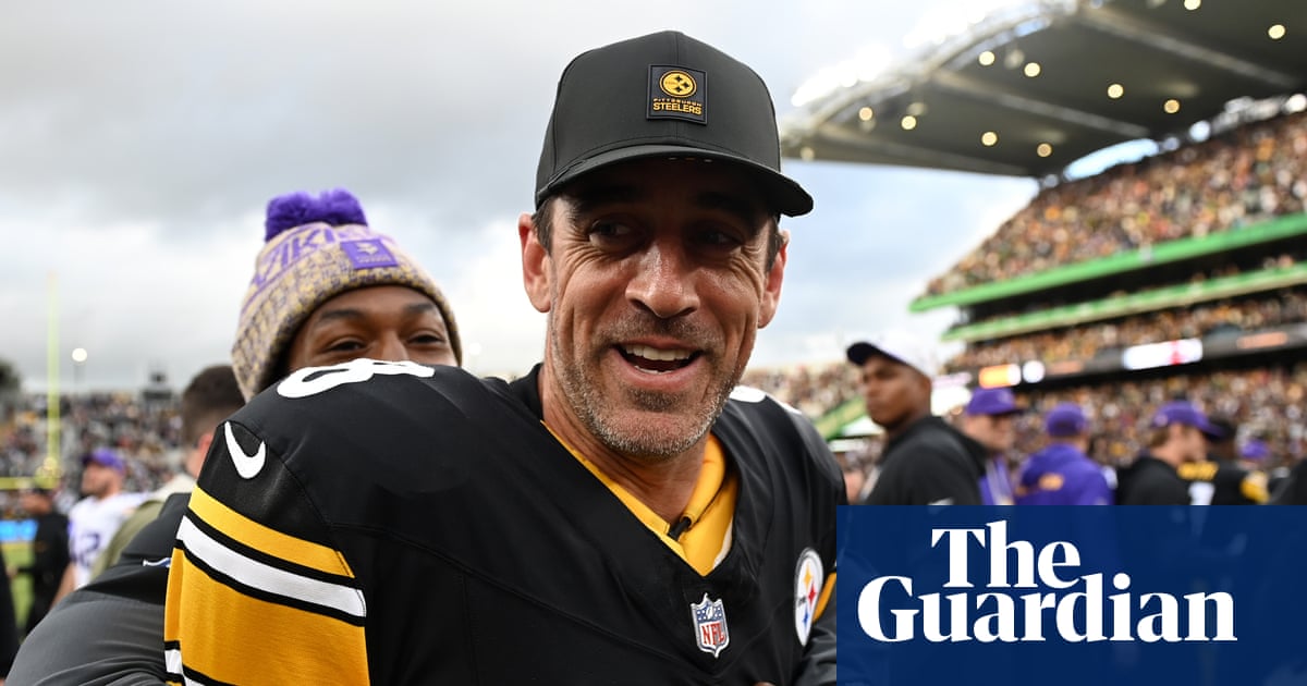 Steelers beat Vikings in Dublin after Pittsburgh's Thompson injured in robbery