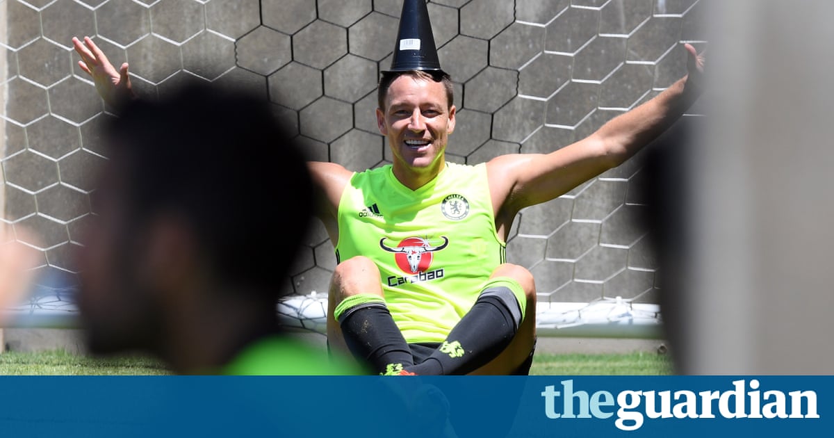 Football transfer rumours: John Terry to leave Chelsea for Shanghai SIPG?