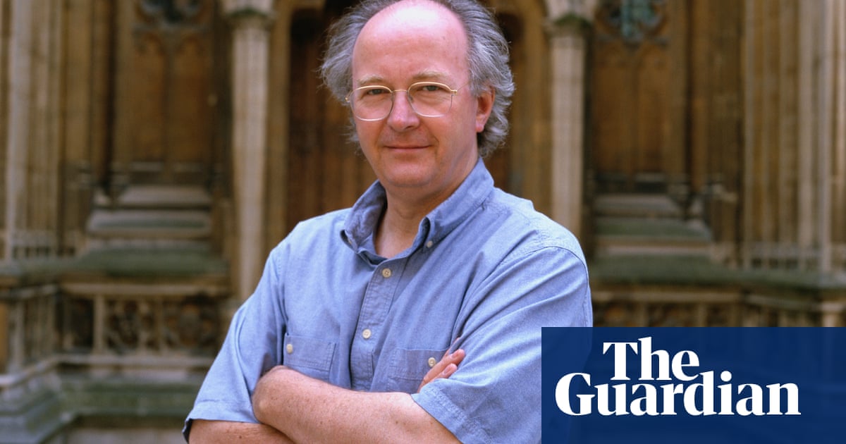 Society of Authors distances itself from Philip Pullman’s tweets