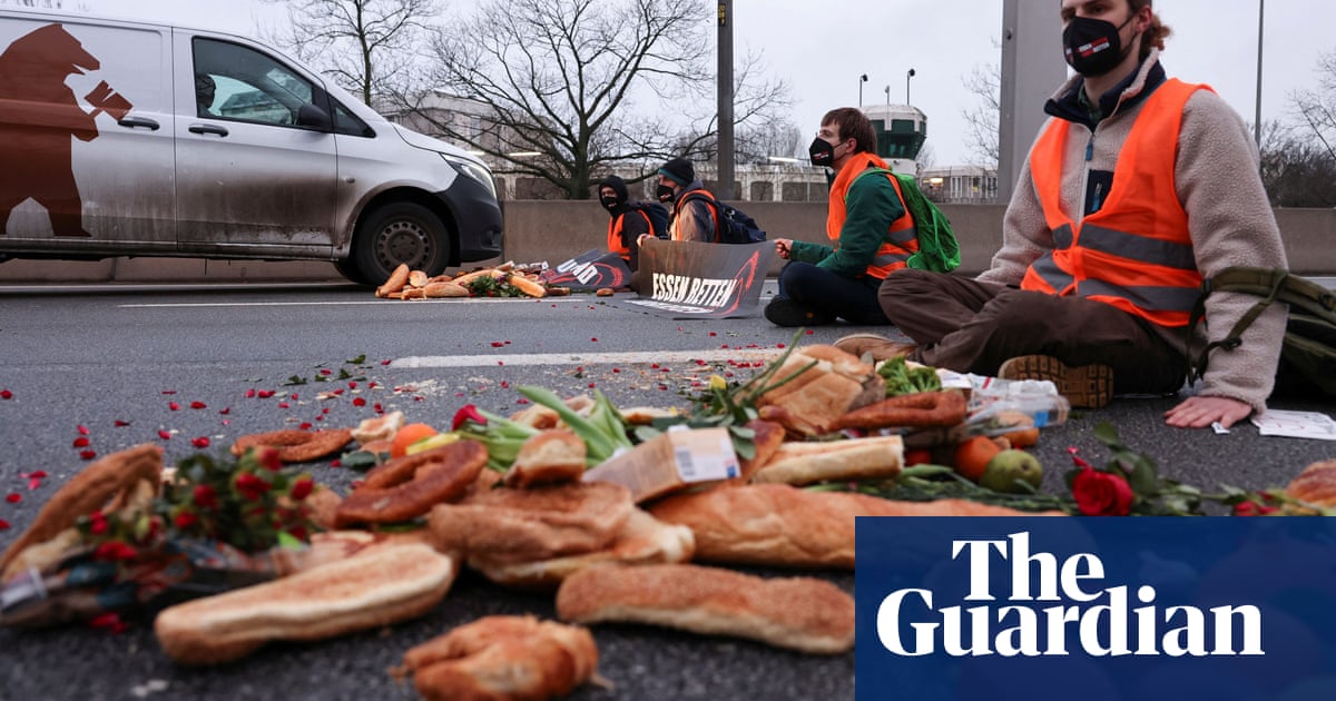 Millions go hungry as a billion meals binned every day, says UN report | Food waste | The Guardian