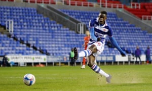 Alfa Semedo scores Reading’s second goal at home to Luton.