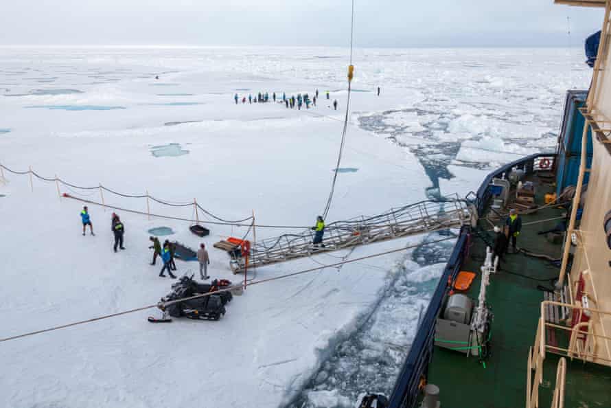 A gangway leads from the Oden to the ice floe