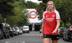 Arsenal Women Unveil New Signing<br>LONDON, ENGLAND - JULY 04: Alessia Russo signs for Arsenal at Emirates Stadium on July 04, 2023 in London, England. (Photo by David Price/Arsenal FC via Getty Images)