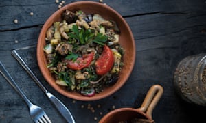 A bowl of vegetarian food at Akasha Wellness retreat in Romania