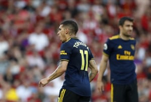 Torreira celebrates after the goal.