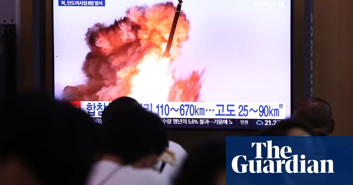 South Korea and US fire eight missiles into sea in show of force to North Korea