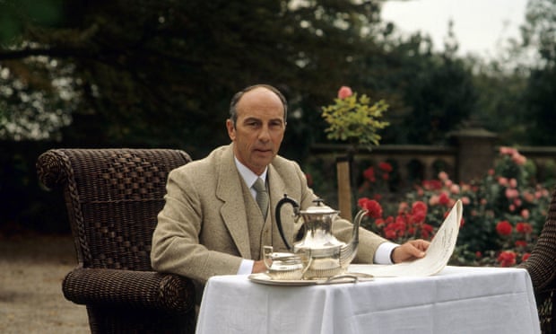 Anthony Valentine as Baron Gruner in The Illustrious Client, an episode from The Casebook of Sherlock Holmes drama series.