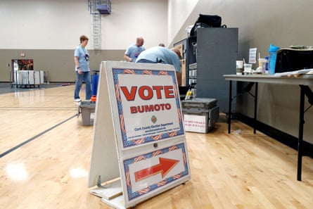 Clark county election department workers set up an early voting polling site in Las Vegas, Nevada, on 21 October 2022.