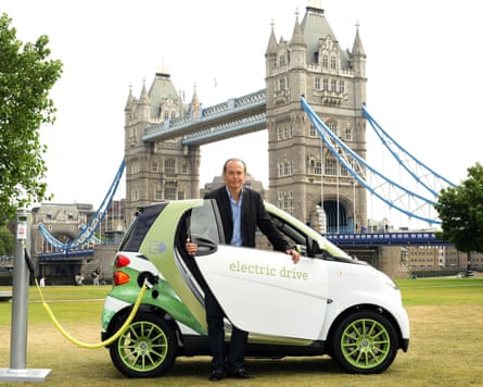 Quentin Willson at the launch of the Smart Fortwo Electric Drive car in London, 2010.