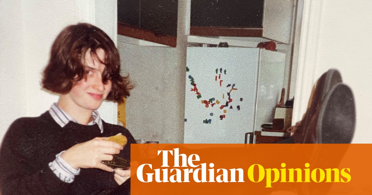 Young people are longing for the low-tech 90s – and so would I, if I could only remember them