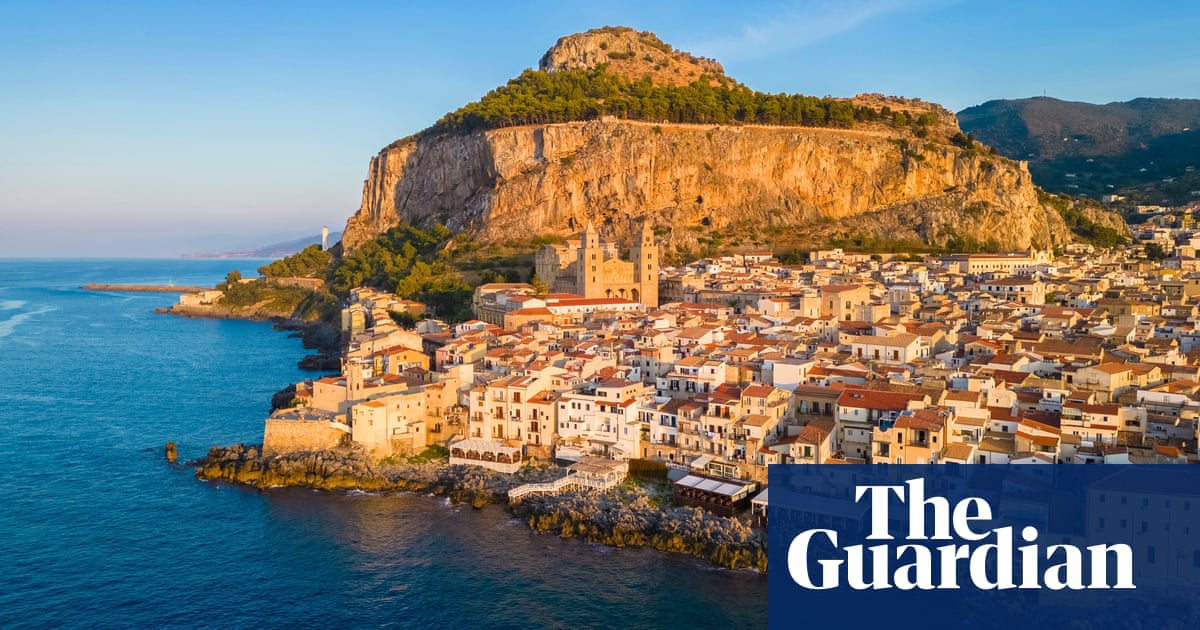 Relaxed old-school glamour: springtime in Cefalù, Sicily Relaxed old-school glamour: springtime in Cefalù, Sicily