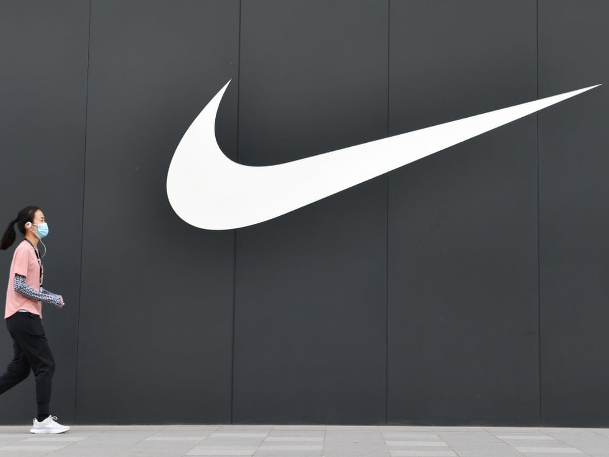 Найк вк. Nike Company. Nike brand. Офис Nike. Сотрудники найк.