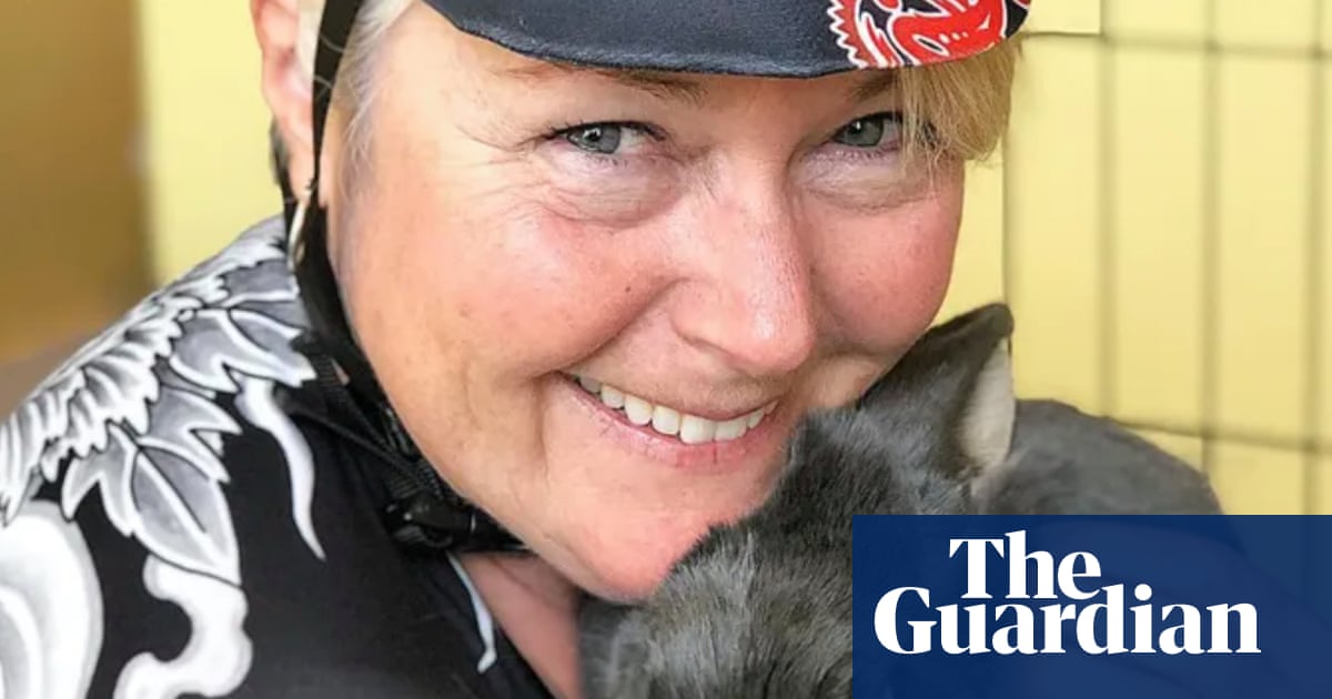 Women rescue friend being mauled by cougar in Washington state