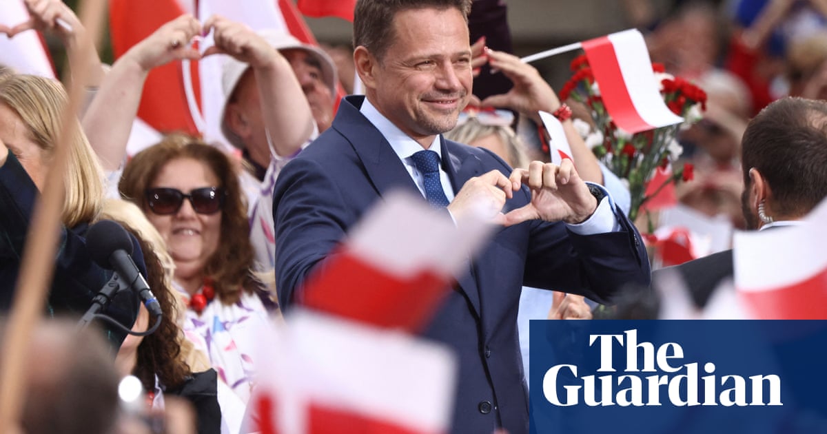 Polish presidential candidates neck and neck on eve of runoff vote