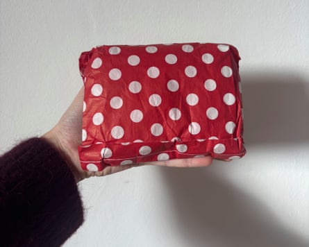 Snag tights packaging