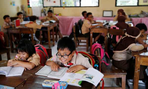 Pertanyaan Paling Sulit Di Jakarta Sekolah Mana Yang Anda Pilih Untuk Anak Anda Cities The Guardian