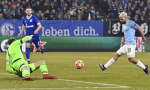 Manchester City striker Sergio Aguero, right, scored the first goal of his team.