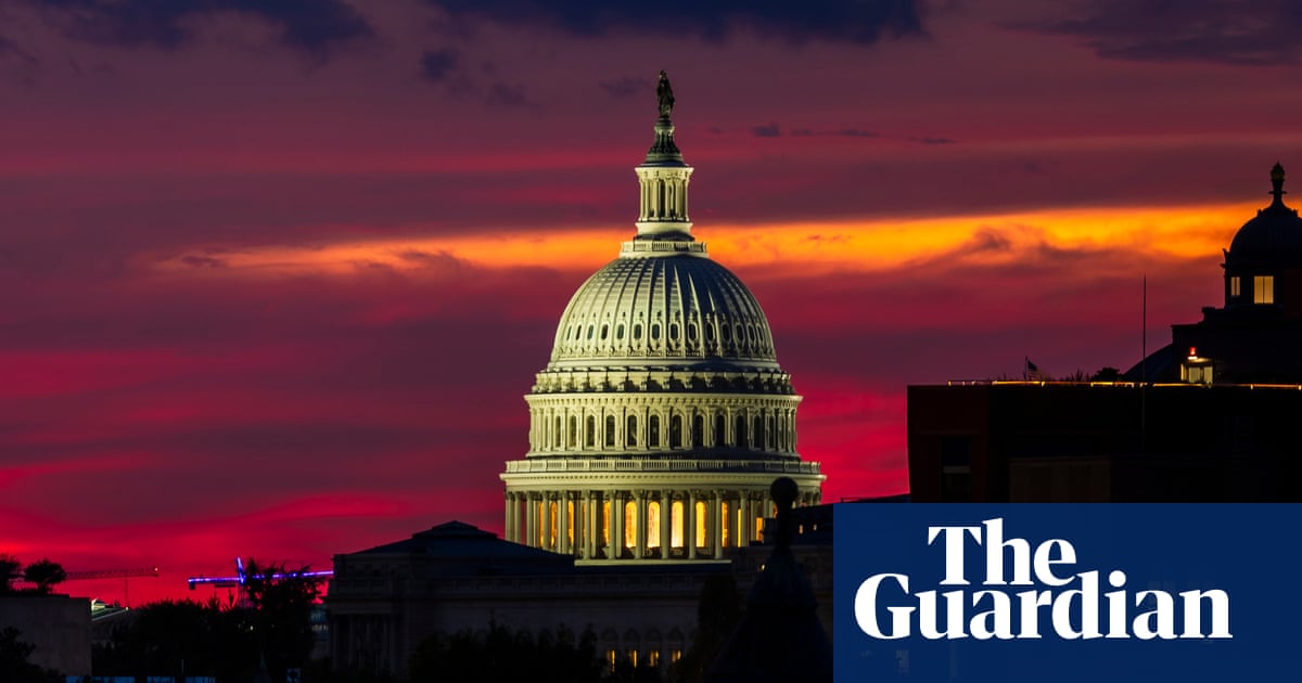 Illinois man arrested after allegedly sending suspicious powder to Congress members using his return address