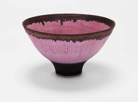 Bowl, 1990, by Lucie Rie