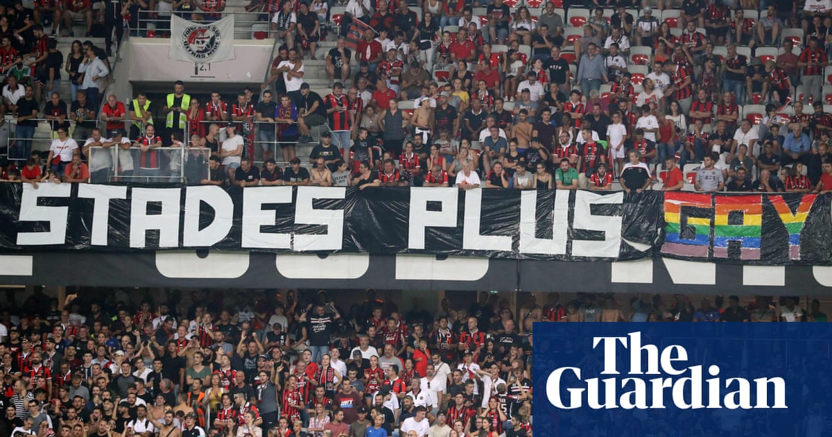 Vieira and Villas-Boas on homophobic banners at Nice v Marseille – video