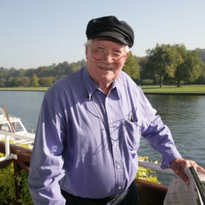 Download Alistair Horne PNG