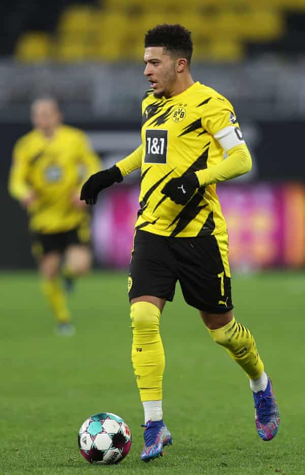 Jadon Sancho dons the Dortmund armband.